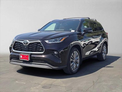2022 Toyota Highlander Platinum