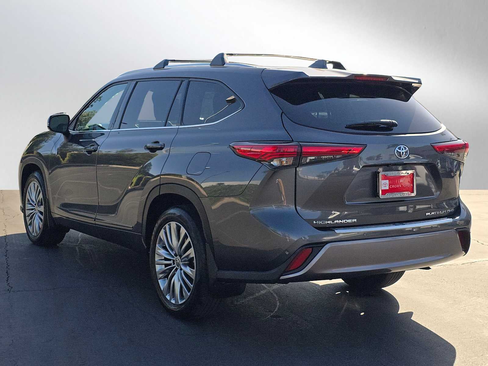 2022 Toyota Highlander Platinum