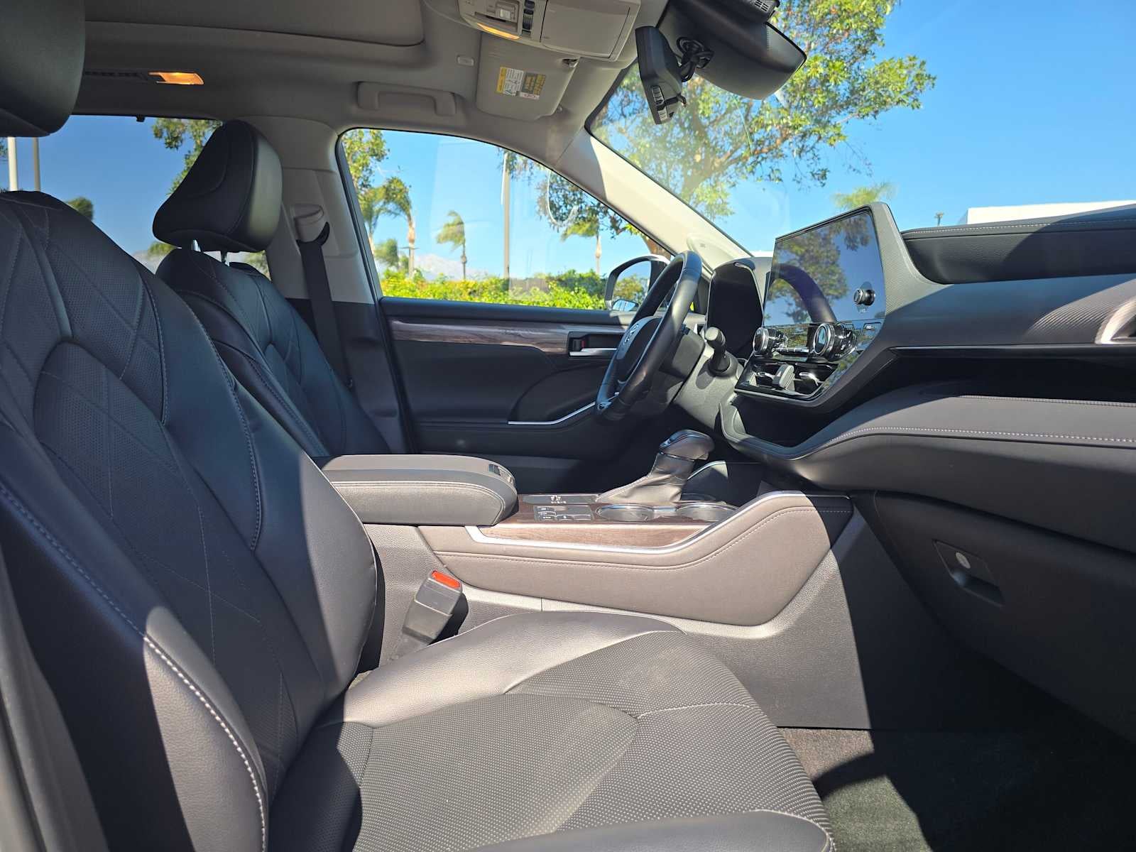 2023 Toyota Highlander Platinum