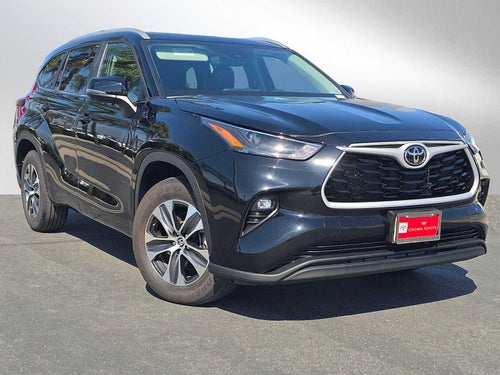 2025 Toyota Highlander XLE