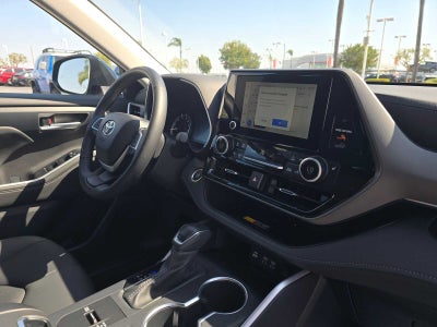 2025 Toyota Highlander XLE