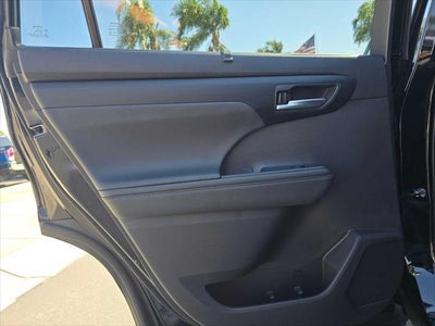 2025 Toyota Highlander XLE