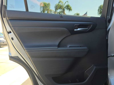 2025 Toyota Highlander XLE