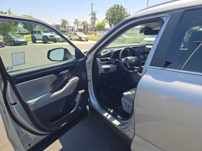 2023 Toyota Highlander XLE