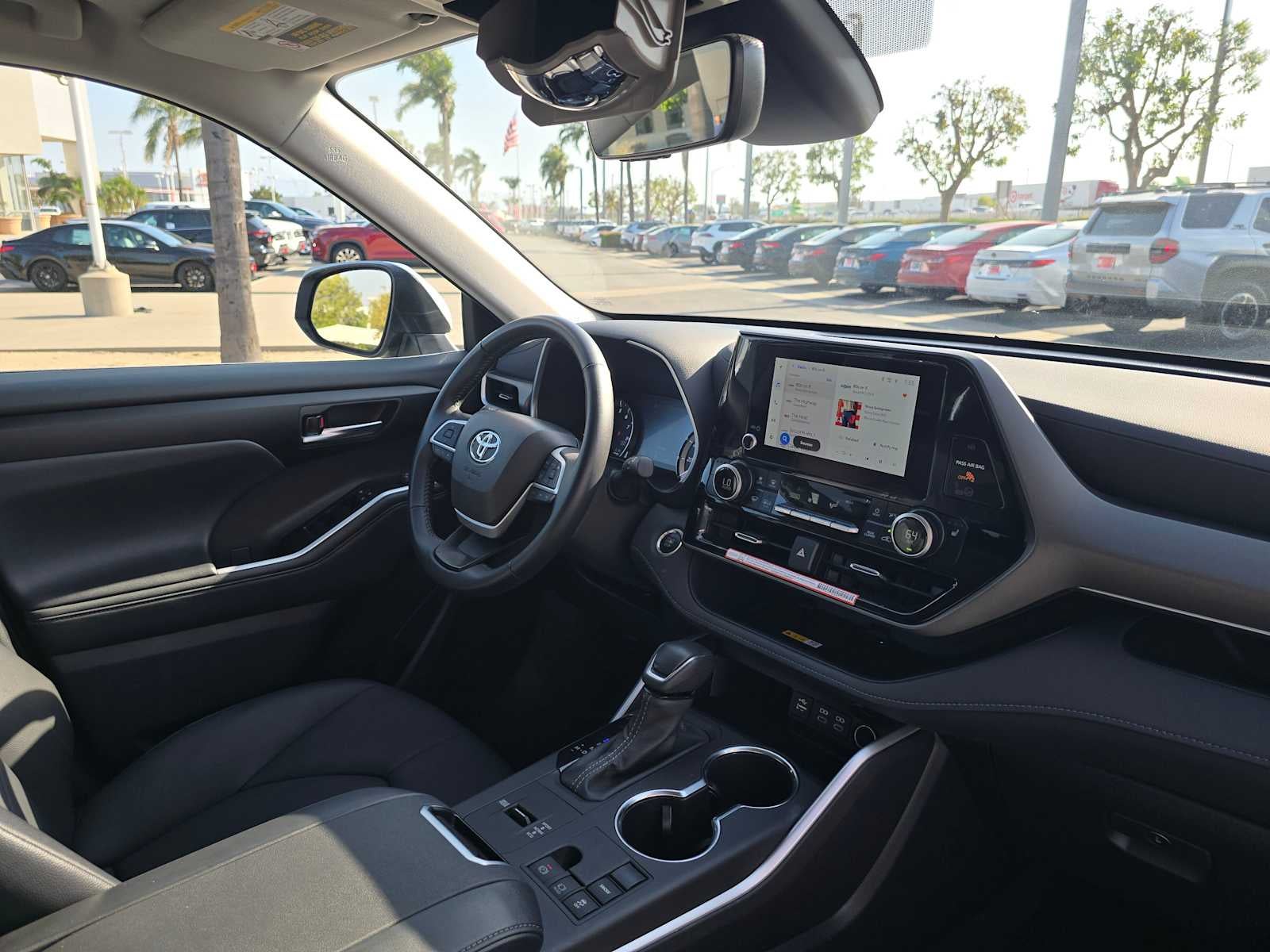 2025 Toyota Highlander XLE