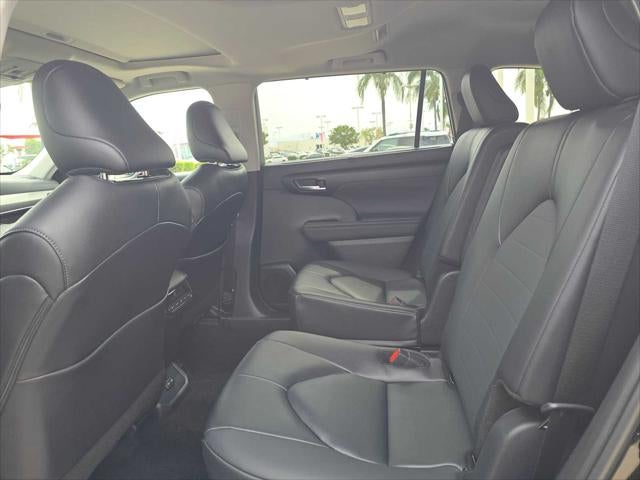 2025 Toyota Highlander XLE
