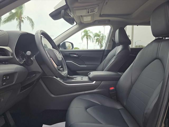 2025 Toyota Highlander XLE