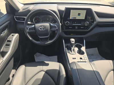 2025 Toyota Highlander XLE