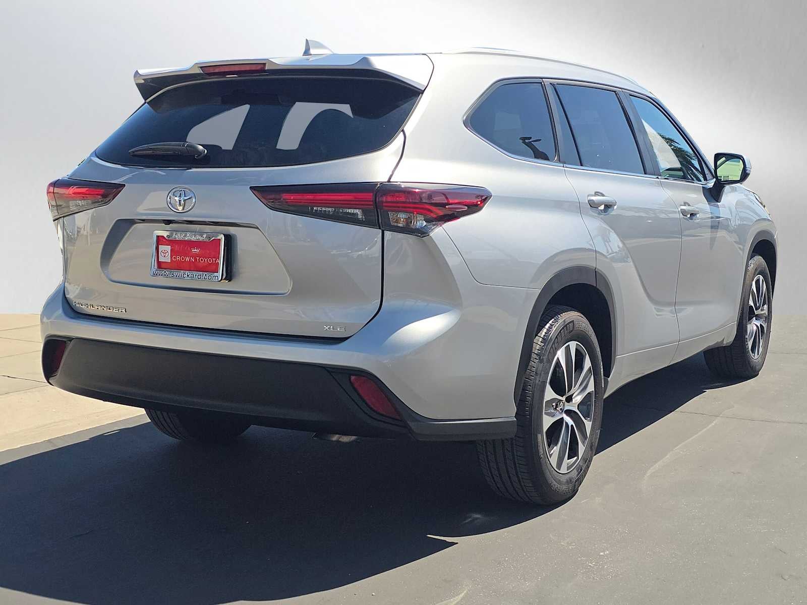 2025 Toyota Highlander XLE