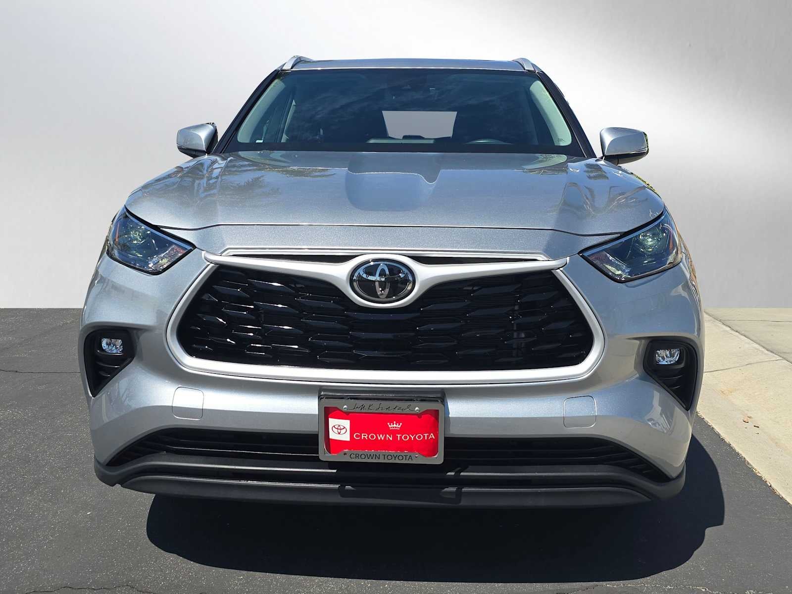 2025 Toyota Highlander XLE