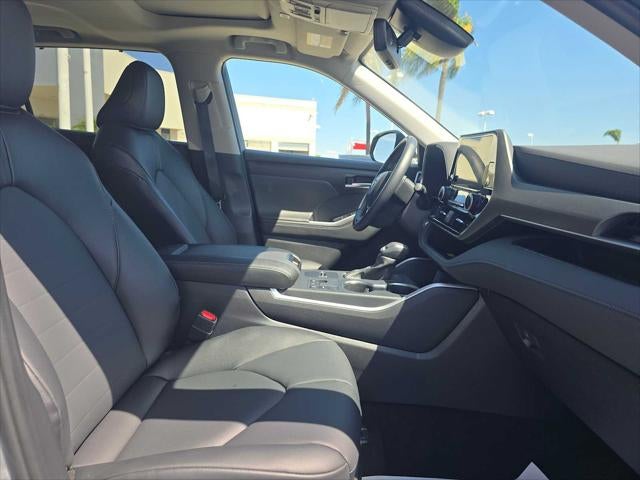 2025 Toyota Highlander XLE