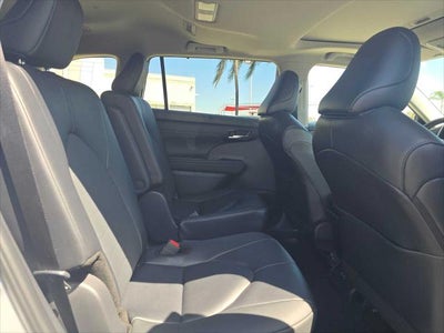 2025 Toyota Highlander XLE
