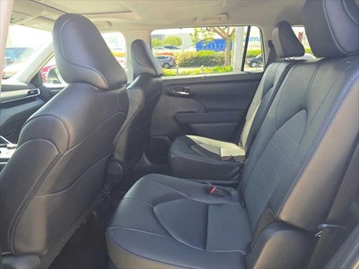 2025 Toyota Highlander XLE