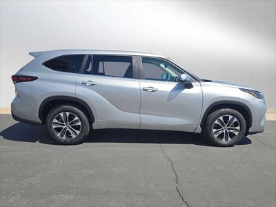 2025 Toyota Highlander XLE