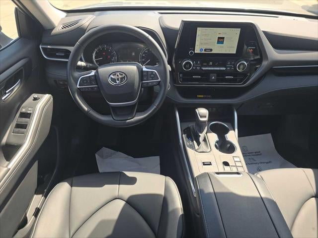 2025 Toyota Highlander XLE