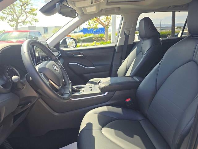 2025 Toyota Highlander XLE