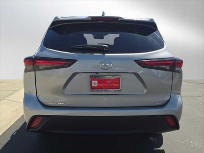 2025 Toyota Highlander XLE