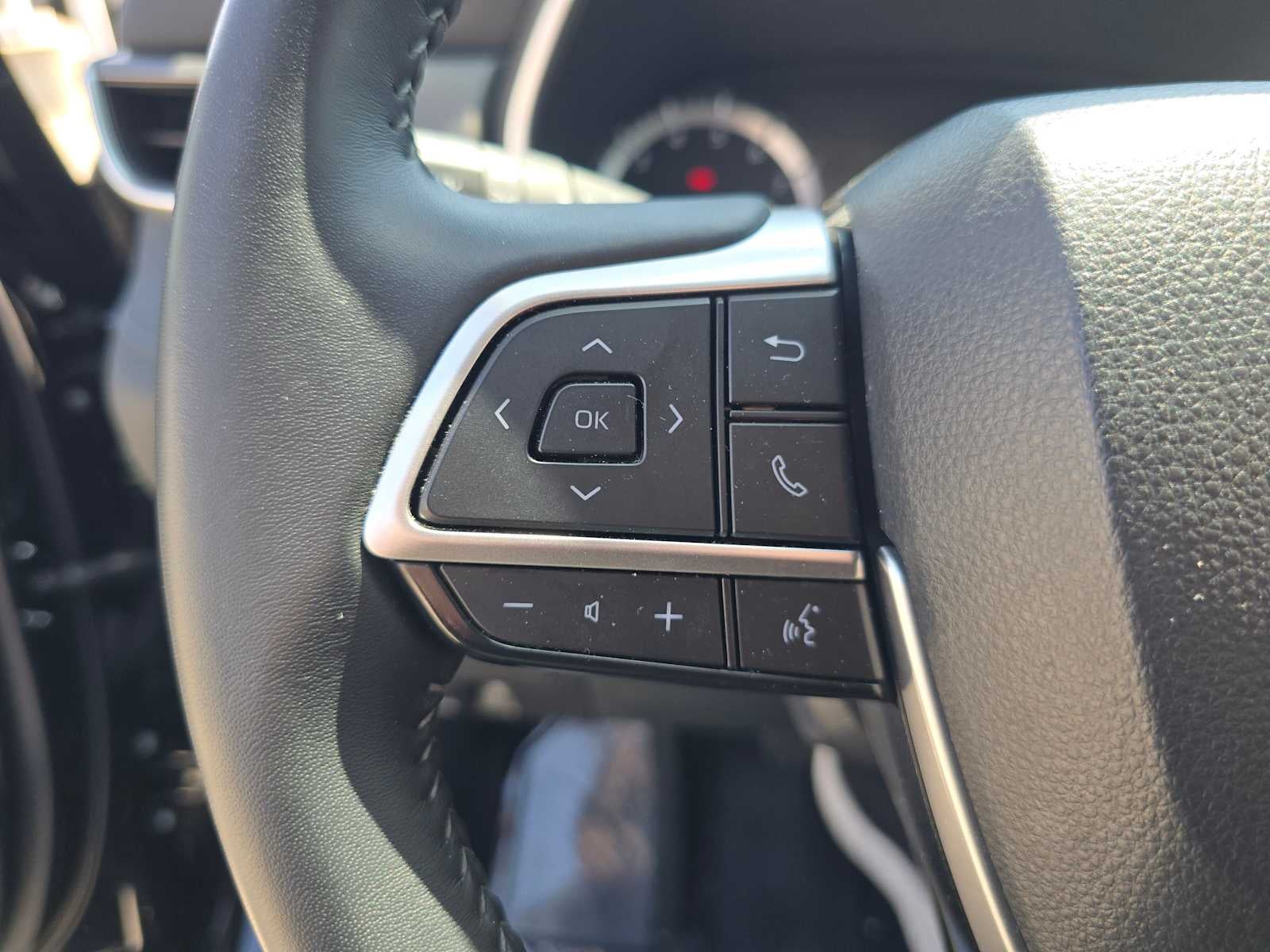 2025 Toyota Highlander XLE