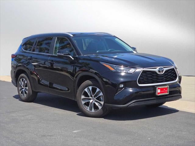 2025 Toyota Highlander XLE