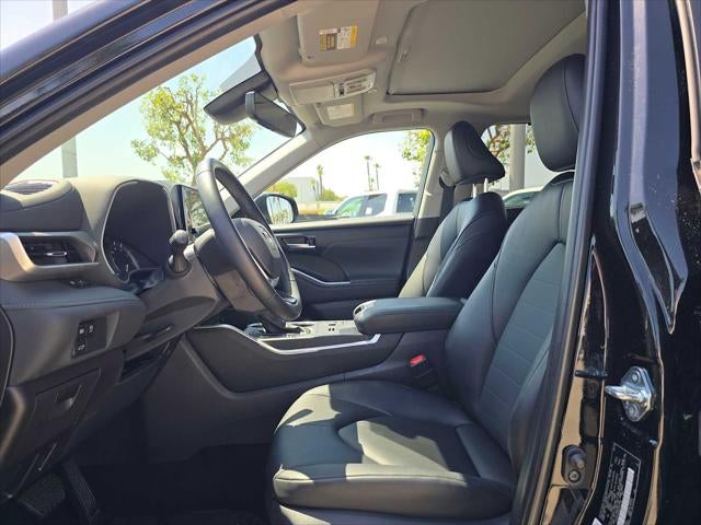 2025 Toyota Highlander XLE