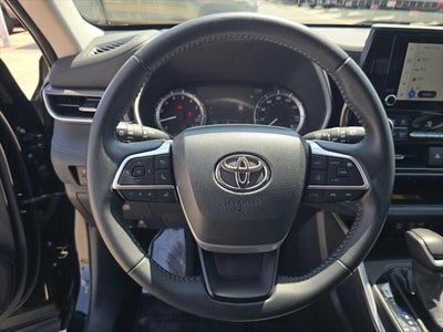 2025 Toyota Highlander XLE