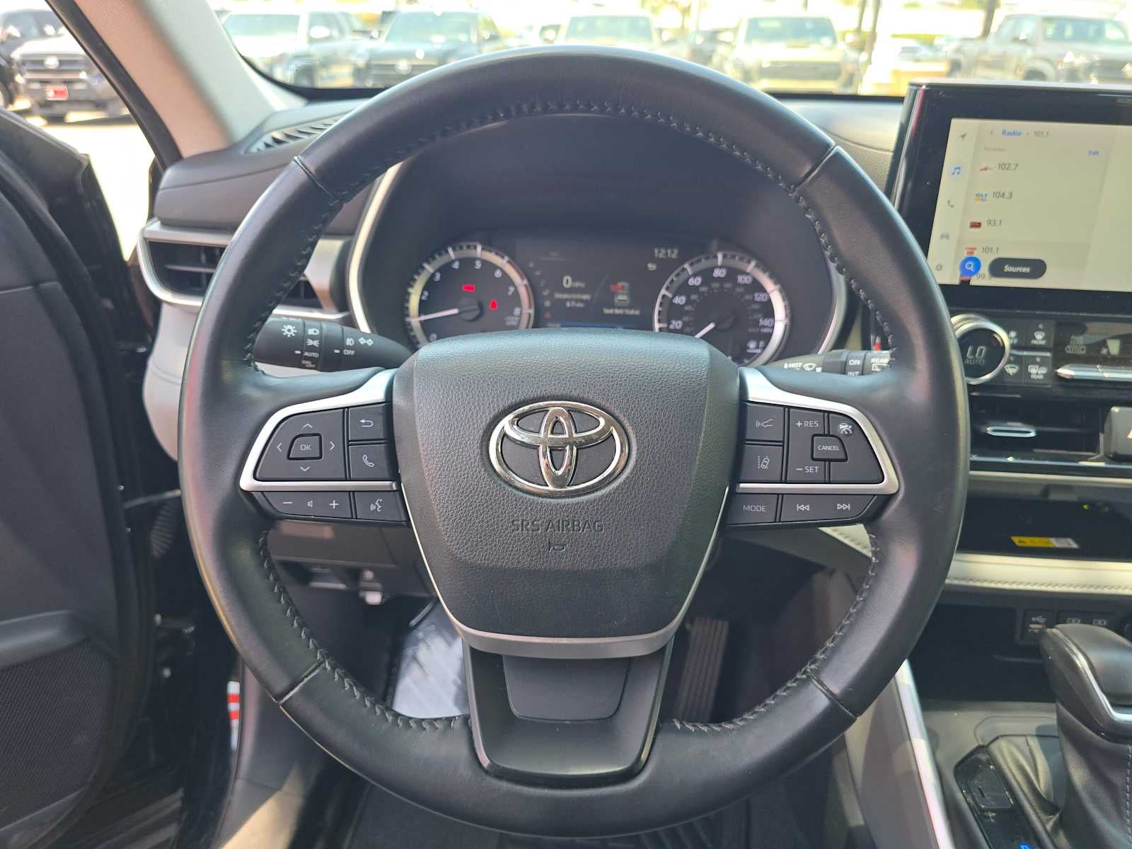 2023 Toyota Highlander XLE