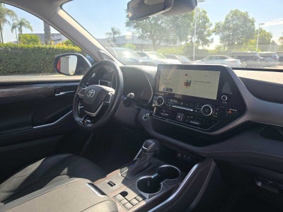 2023 Toyota Highlander Hybrid Limited