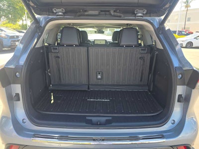 2023 Toyota Highlander Hybrid Limited
