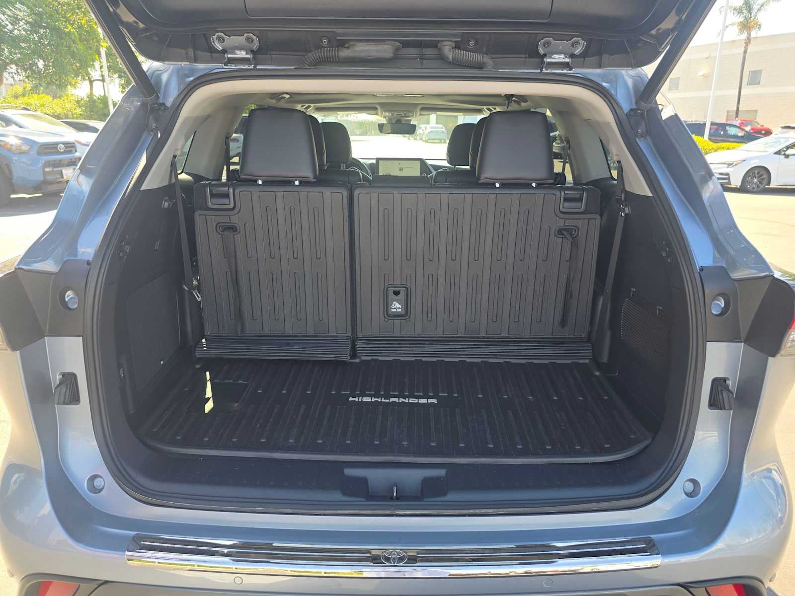 2023 Toyota Highlander Hybrid Limited