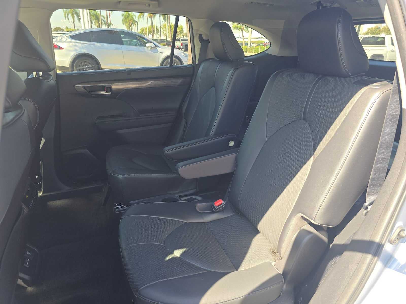 2023 Toyota Highlander Hybrid Limited