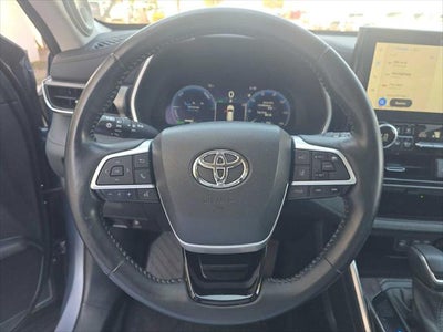 2023 Toyota Highlander Hybrid Limited