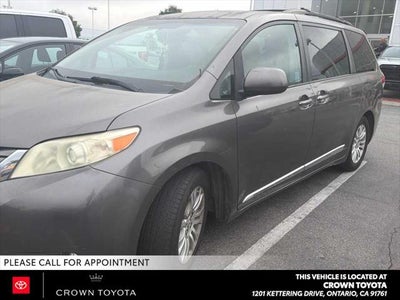 2013 Toyota Sienna XLE