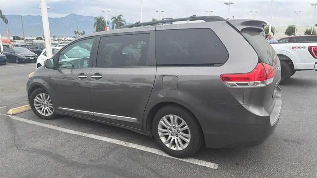 2013 Toyota Sienna XLE