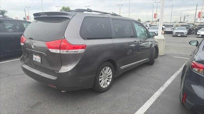 2013 Toyota Sienna XLE
