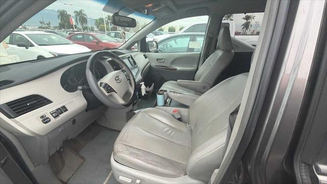 2013 Toyota Sienna XLE
