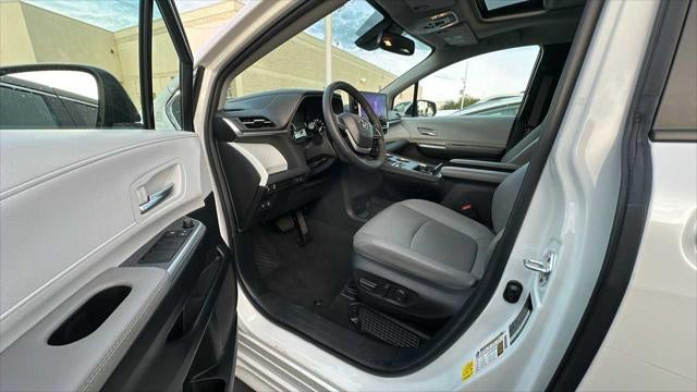 2025 Toyota Sienna XLE