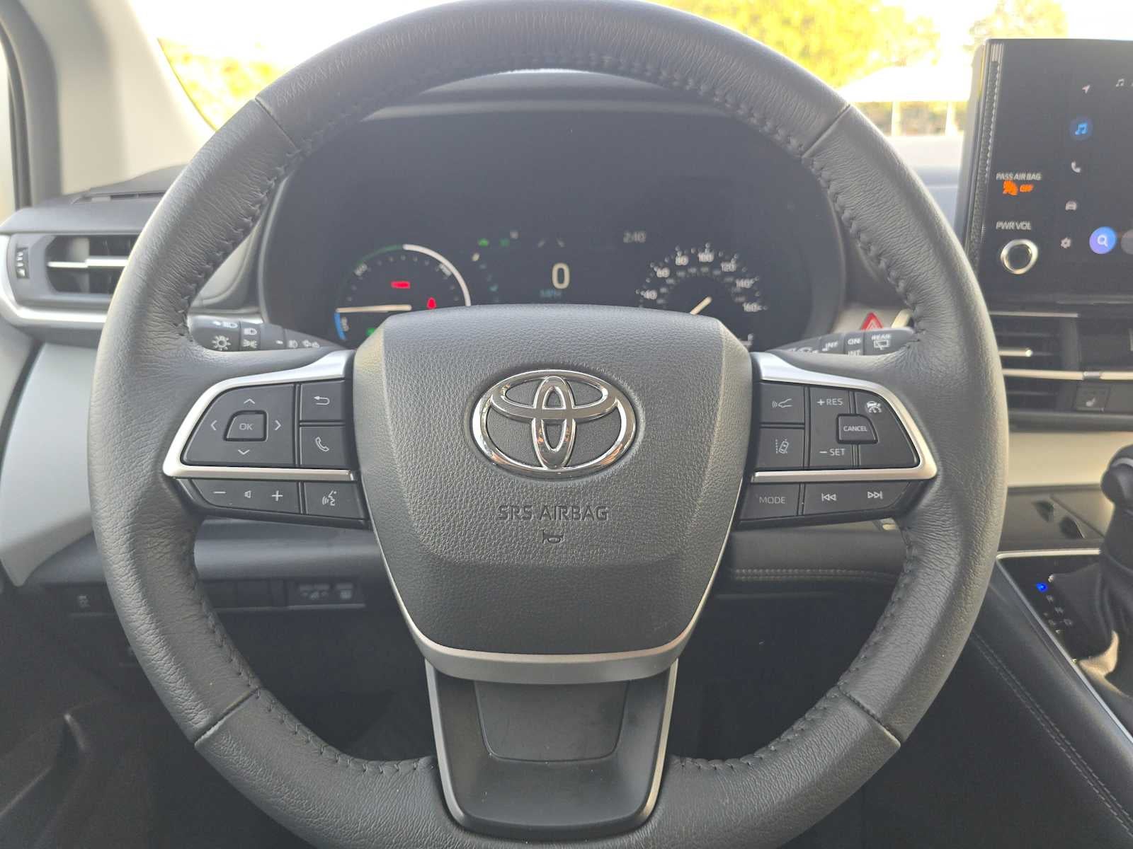 2025 Toyota Sienna XLE