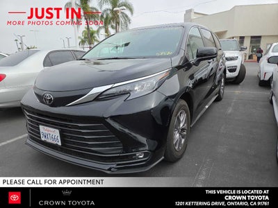2026 Toyota Sienna XLE