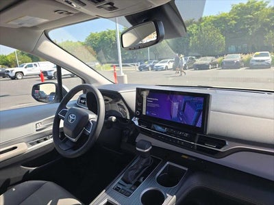 2026 Toyota Sienna XLE