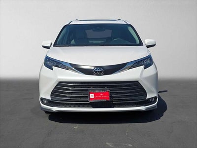 2026 Toyota Sienna XLE