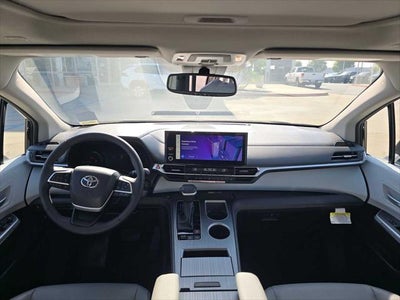2026 Toyota Sienna XLE