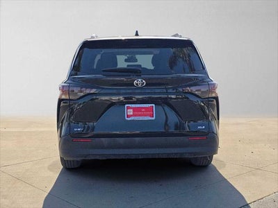 2026 Toyota Sienna XLE