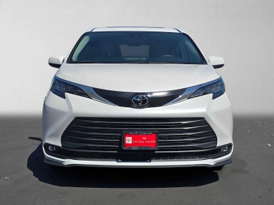 2026 Toyota Sienna XLE