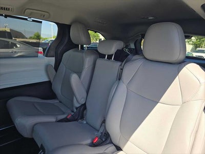 2026 Toyota Sienna XLE