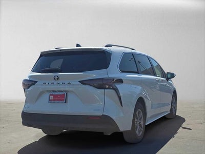 2026 Toyota Sienna XLE