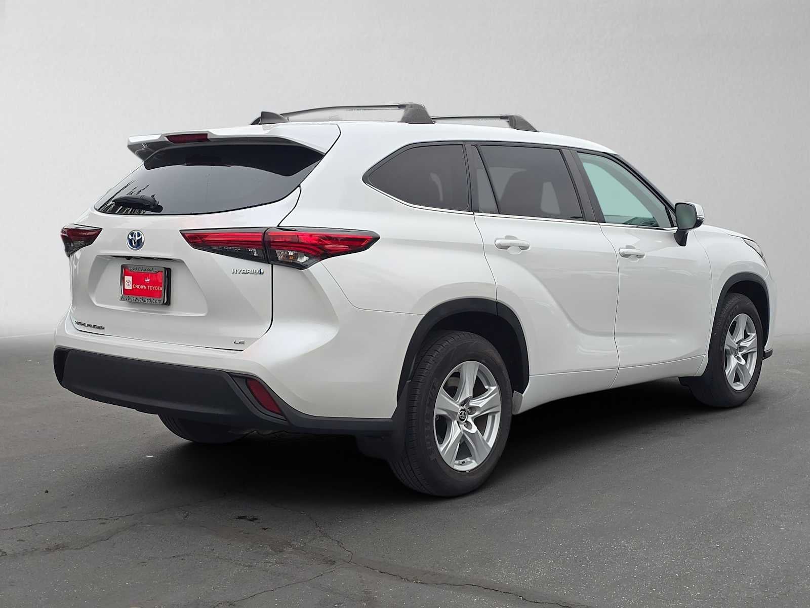 2023 Toyota Highlander Hybrid LE