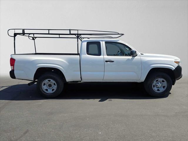 2016 Toyota Tacoma SR