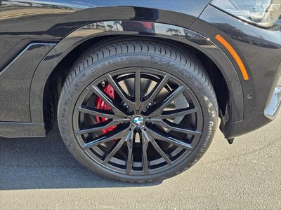 2022 BMW X6 xDrive40i xDrive40i