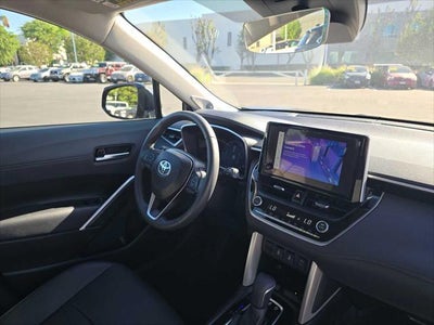 2025 Toyota Corolla Cross XLE