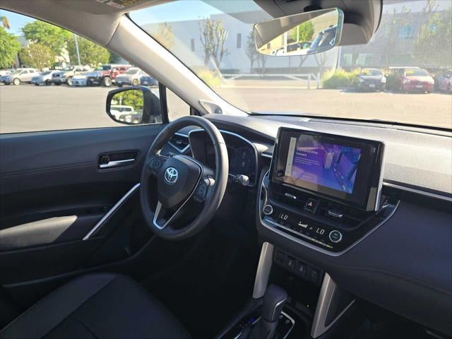 2025 Toyota Corolla Cross XLE